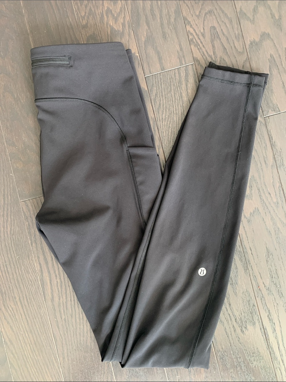 Lululemon High-Rise Black Performance Leggings with Secure Side Pockets